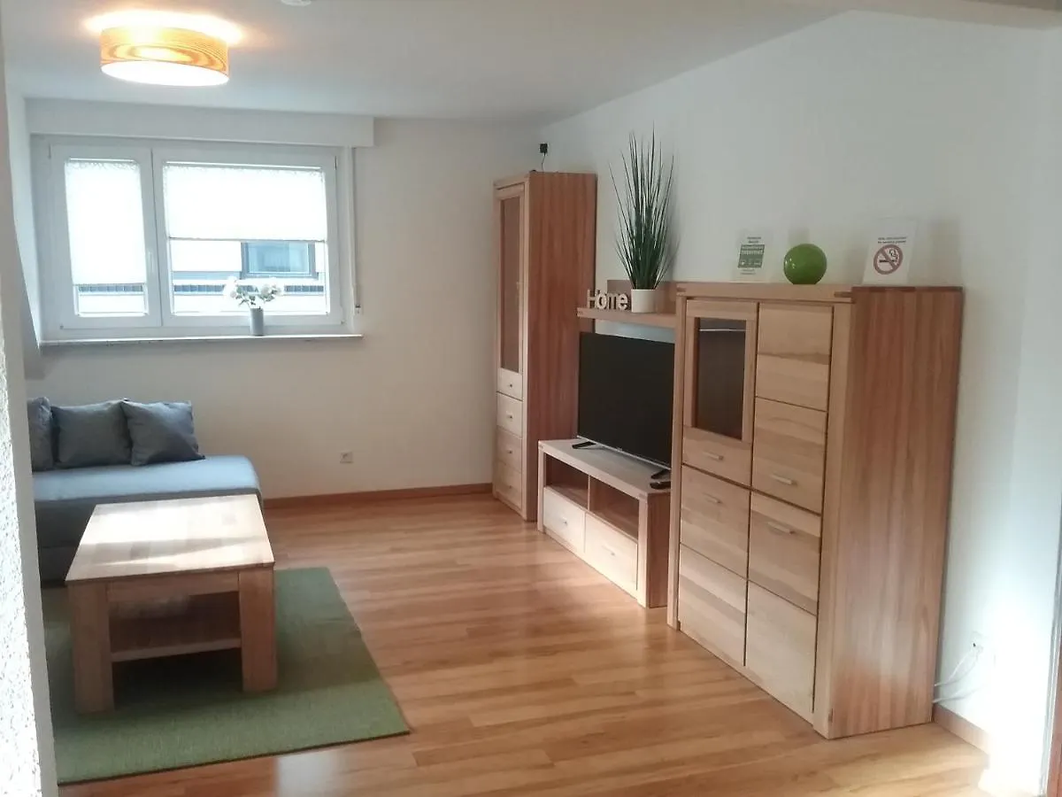 Pension Wauri , Ferienwohnung ' SCHÖNBUCH ' , zweites Obergeschoss Waldenbuch Apartment
